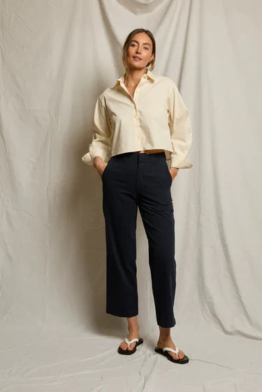 Perfect White Tee Pia Straight Leg Pant