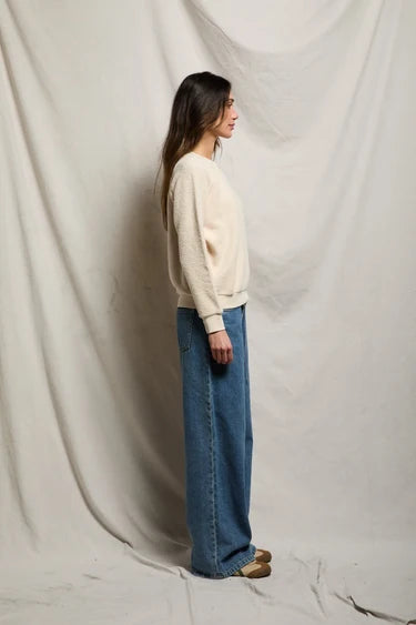 Perfect White Tee Ziggy Sweatshirt