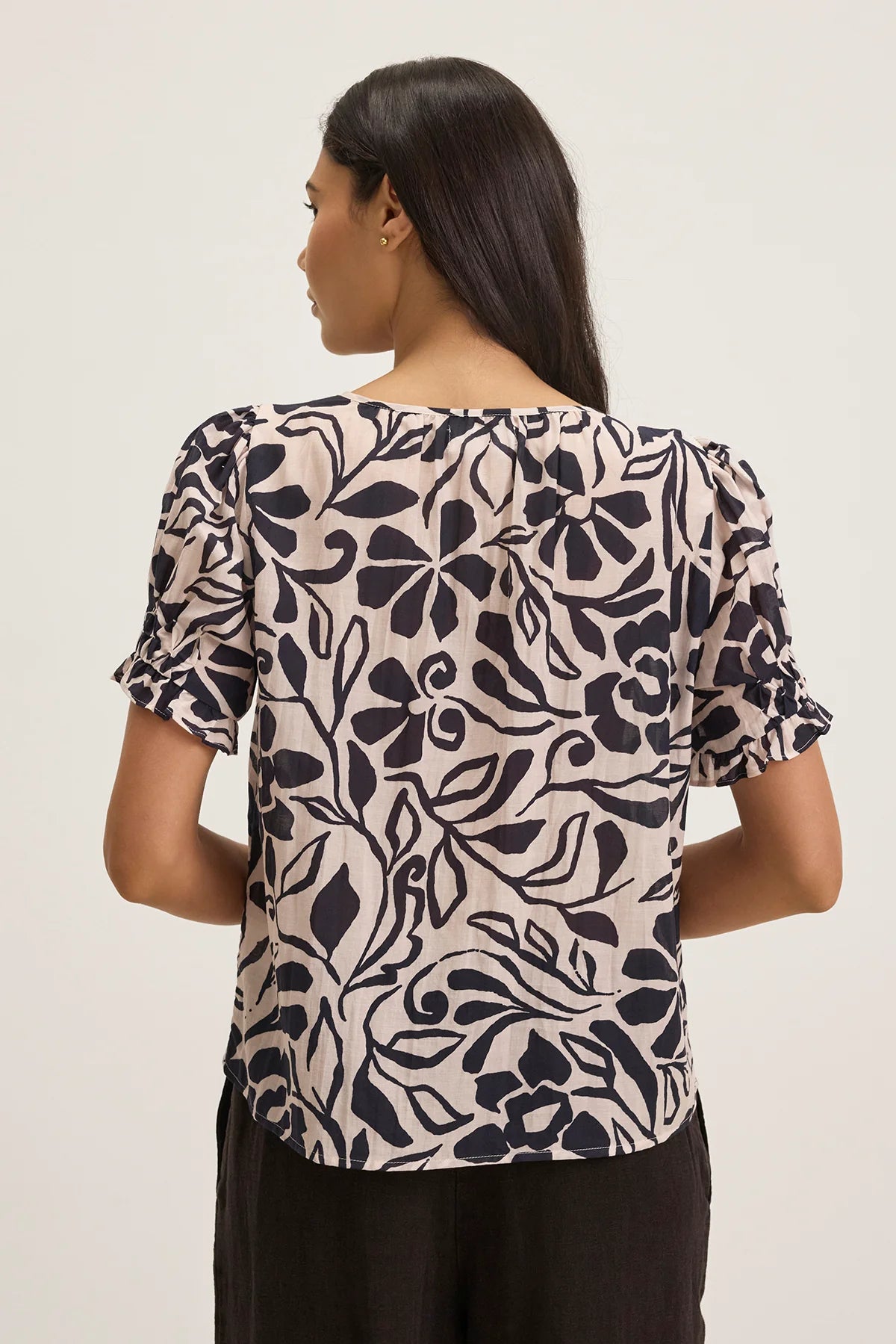 Velvet Leslie Short Sleeve Poet Top