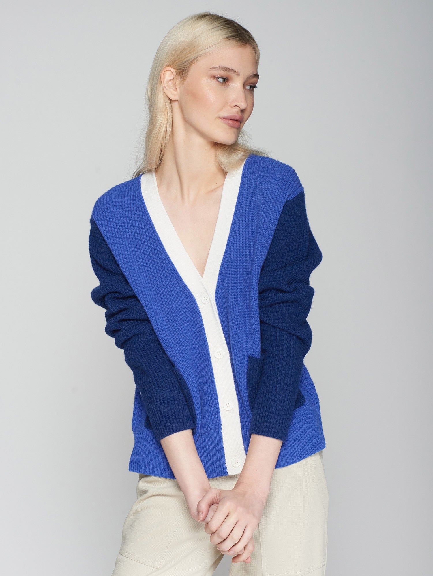 Vilagallo Teresa Wool Cardigan 31664