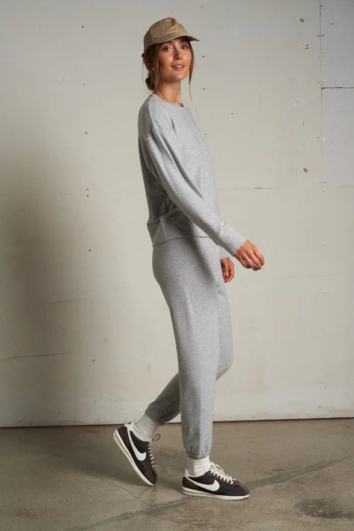 Perfect White Tee Selma Brushed Sweater Sweatshirt