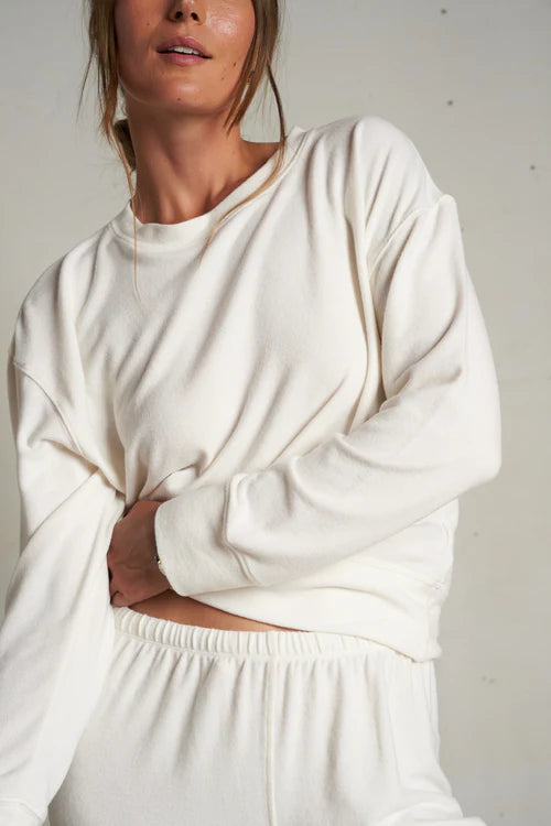 Perfect White Tee Selma Brushed Sweater Sweatshirt