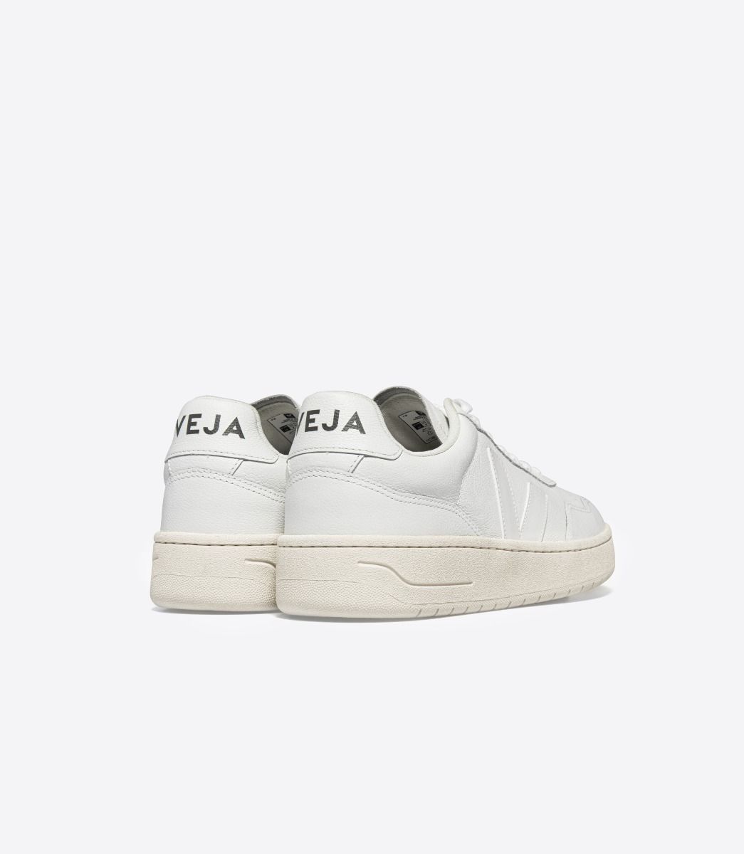 Veja V-90 Leather Extra White