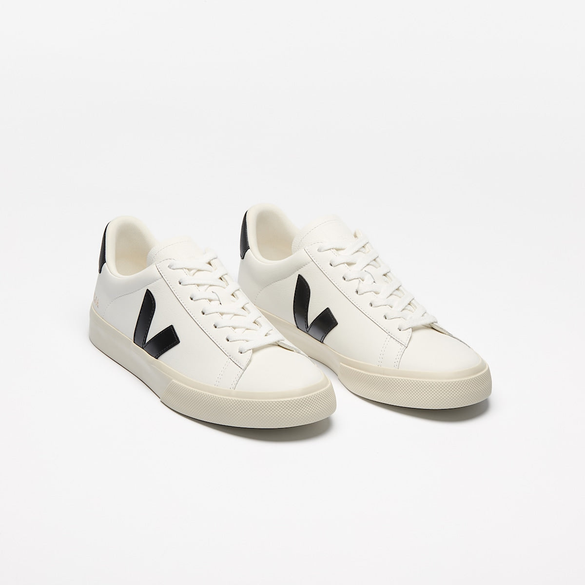 Veja Campo Leather Extra-White Black top view