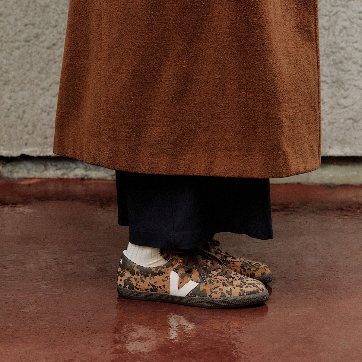 Veja Panenka Suede Camel Wild Country detail view