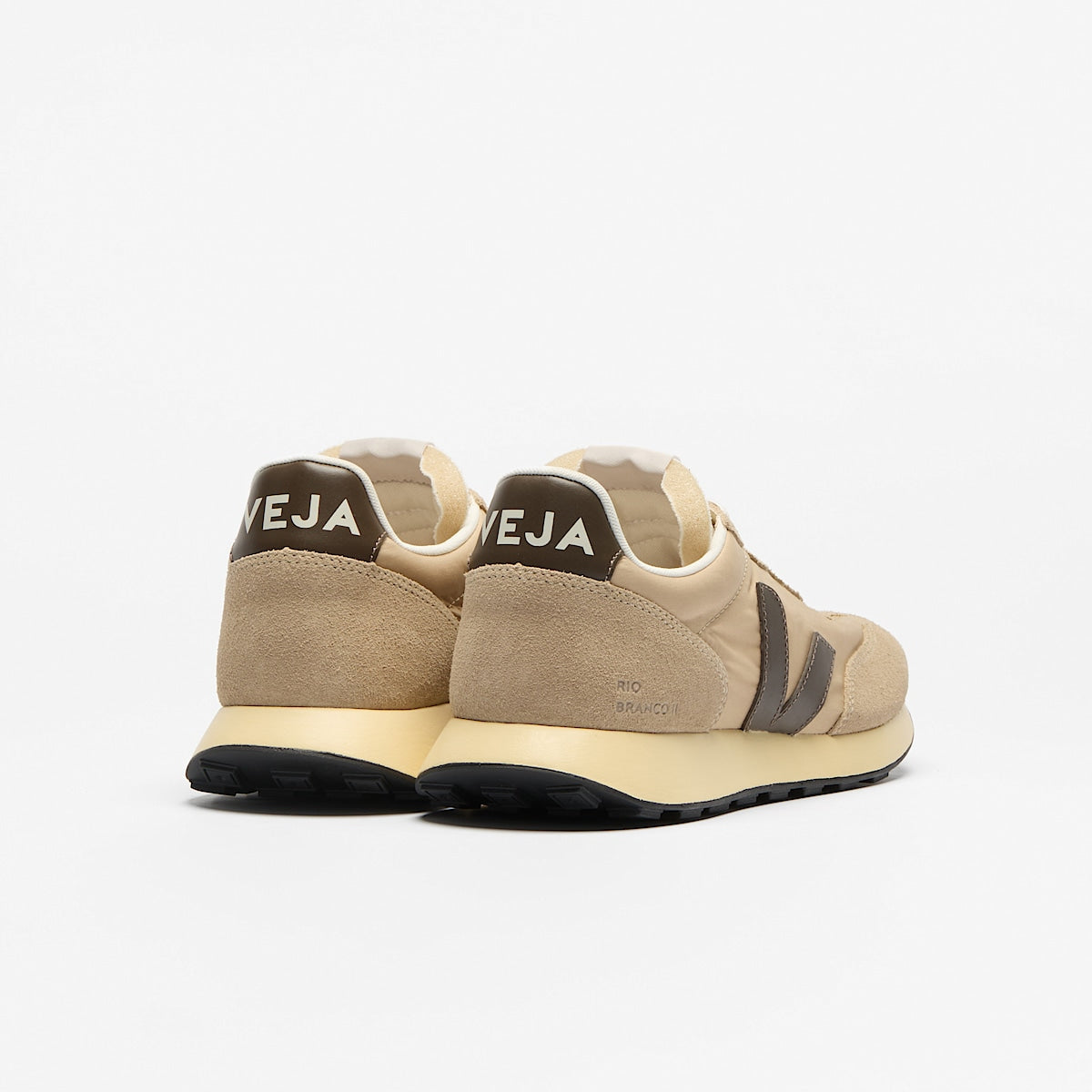 Veja Rio Branco II Light Nylon Almond Sahara Eagle back view
