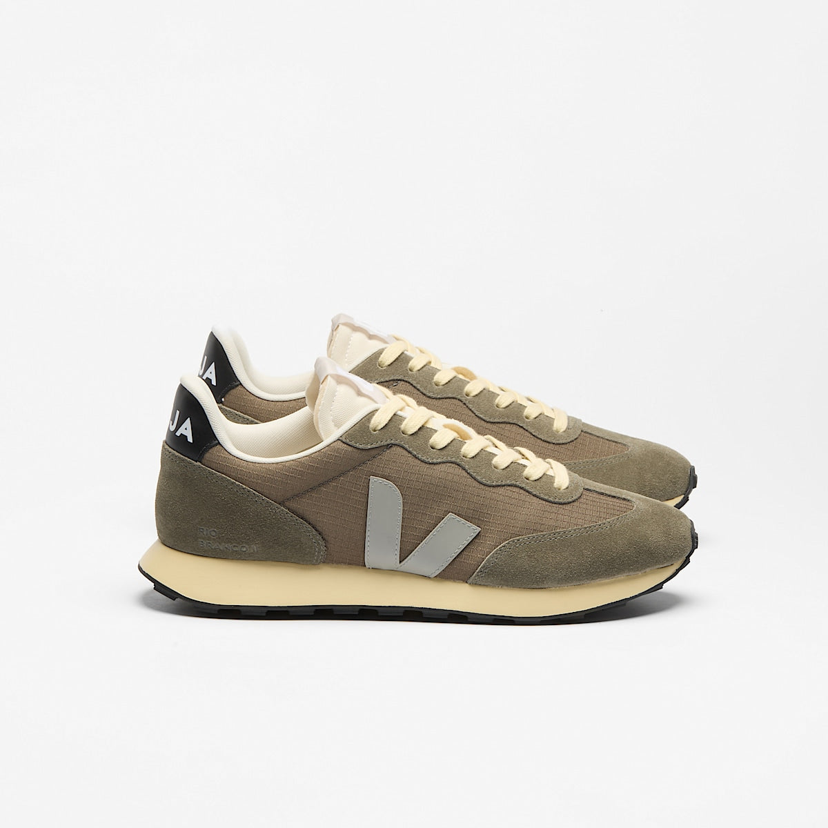 Veja Rio Branco II Ripstop Kaki Oxford Grey Black lateral view