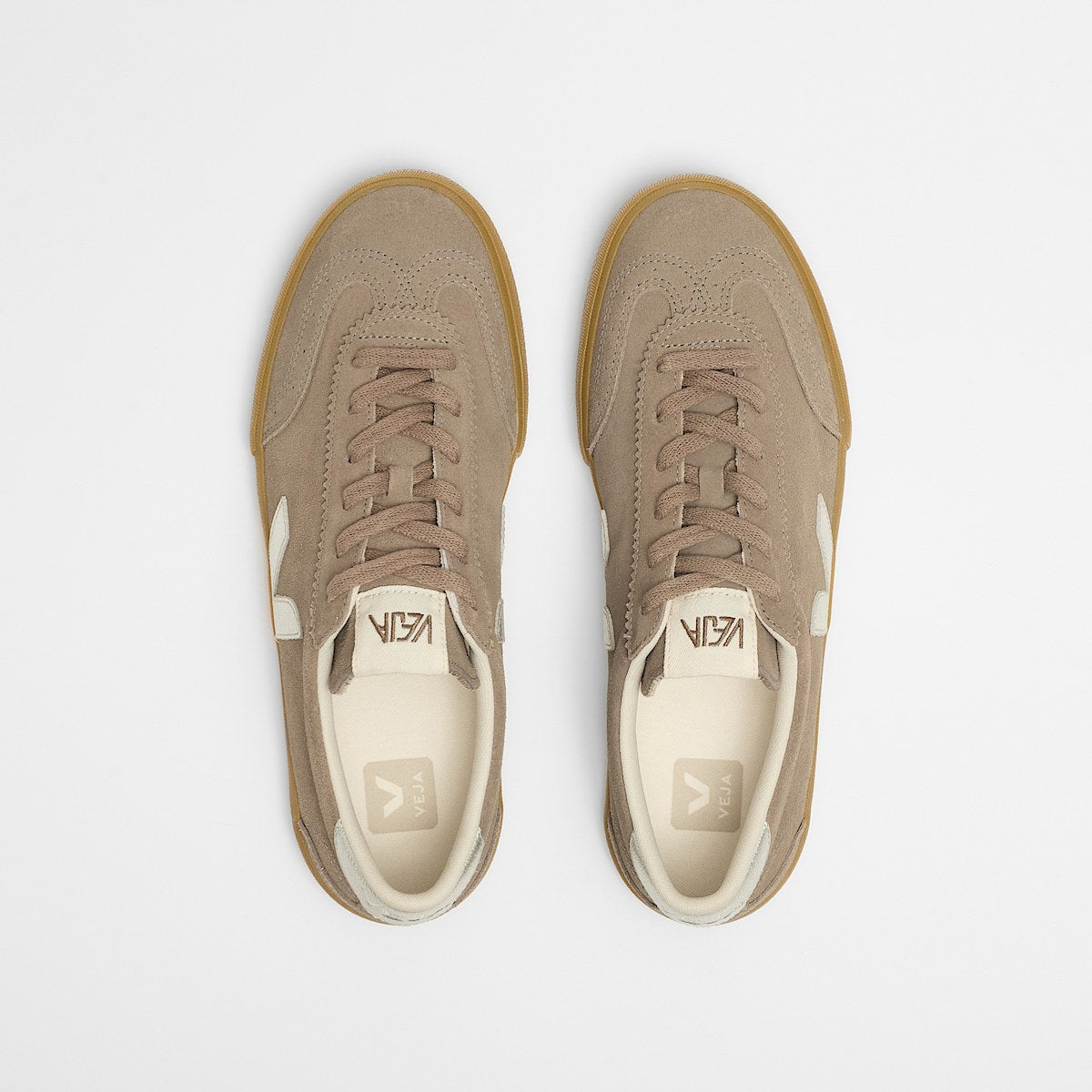 Veja Volley Suede Moonrock Silver detail view