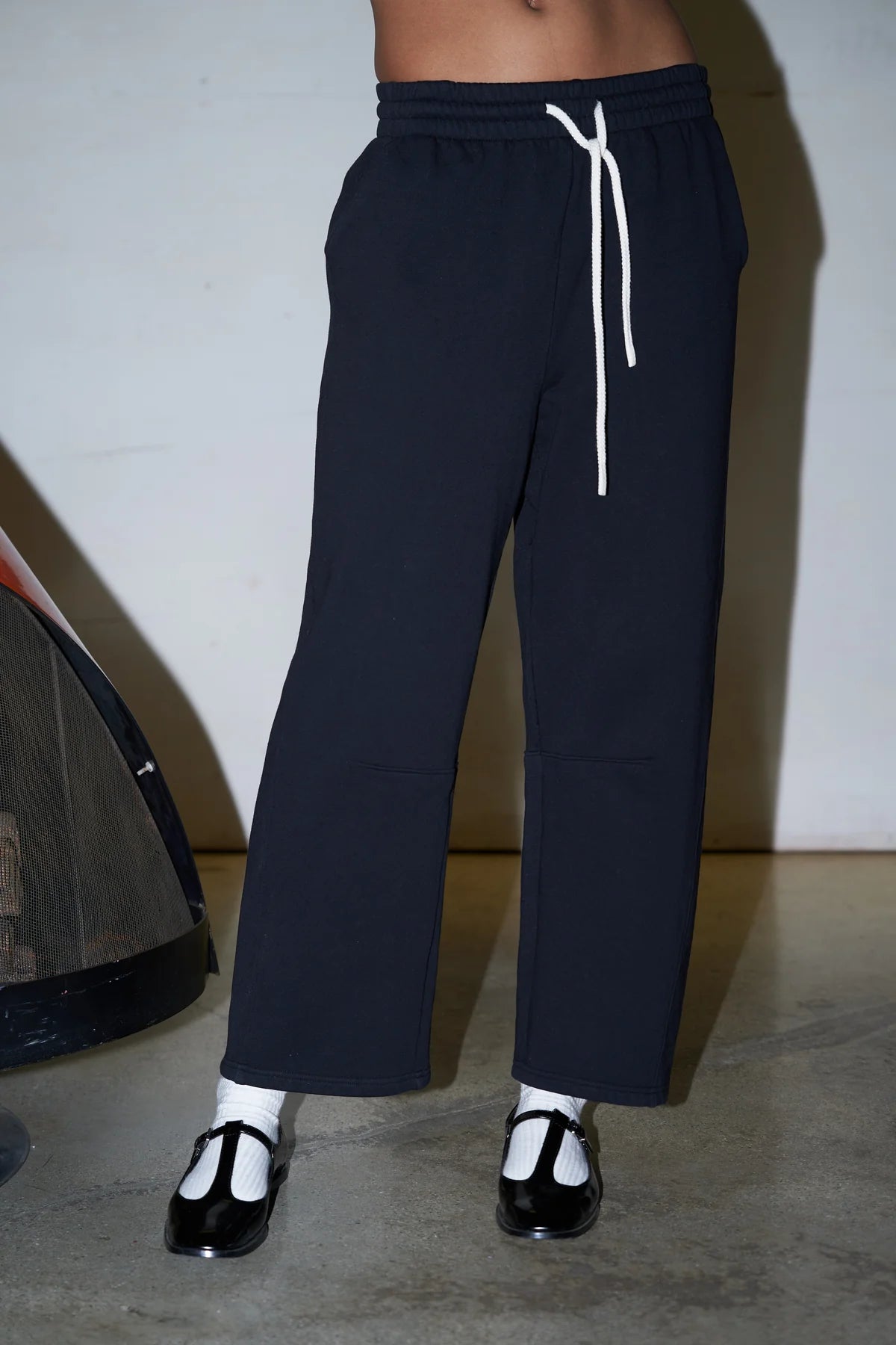 Perfect White Tee Fallon Fleece Barrel Sweatpant