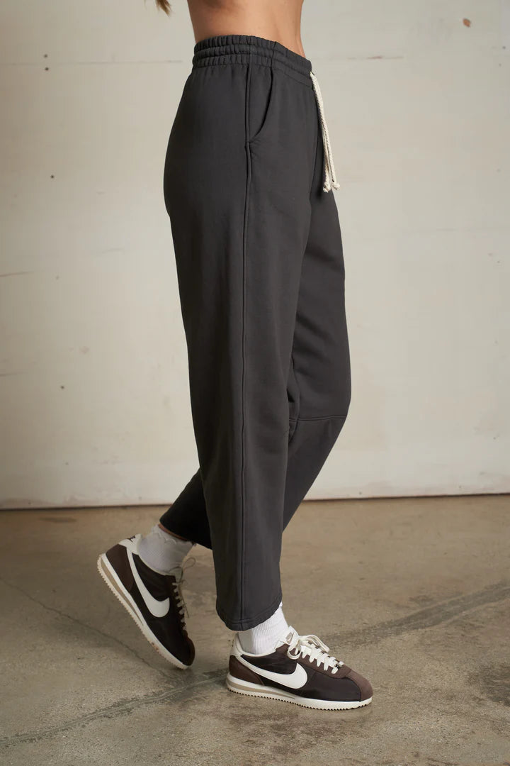 Perfect White Tee Fallon Fleece Barrel Sweatpant